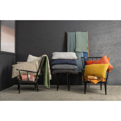 Jeté de lit Tana cendre 240 x 260 cm en coton nid d'abeille – vue 5
